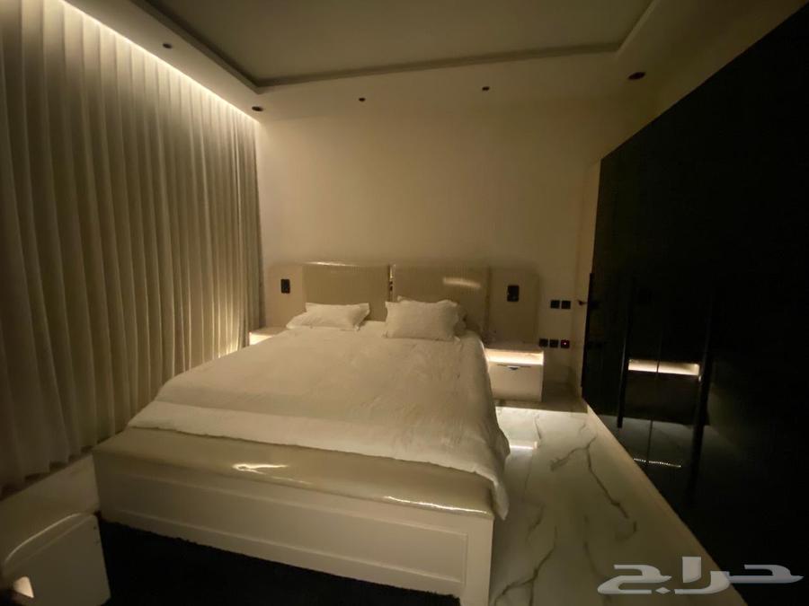 شقة 4 غرف في العارض 3