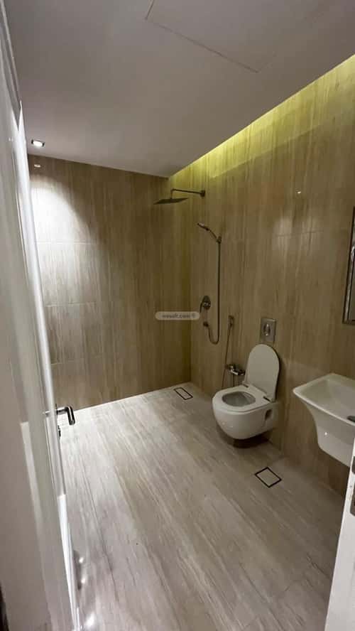 3 bedroom apartment in Al Qairawan 9