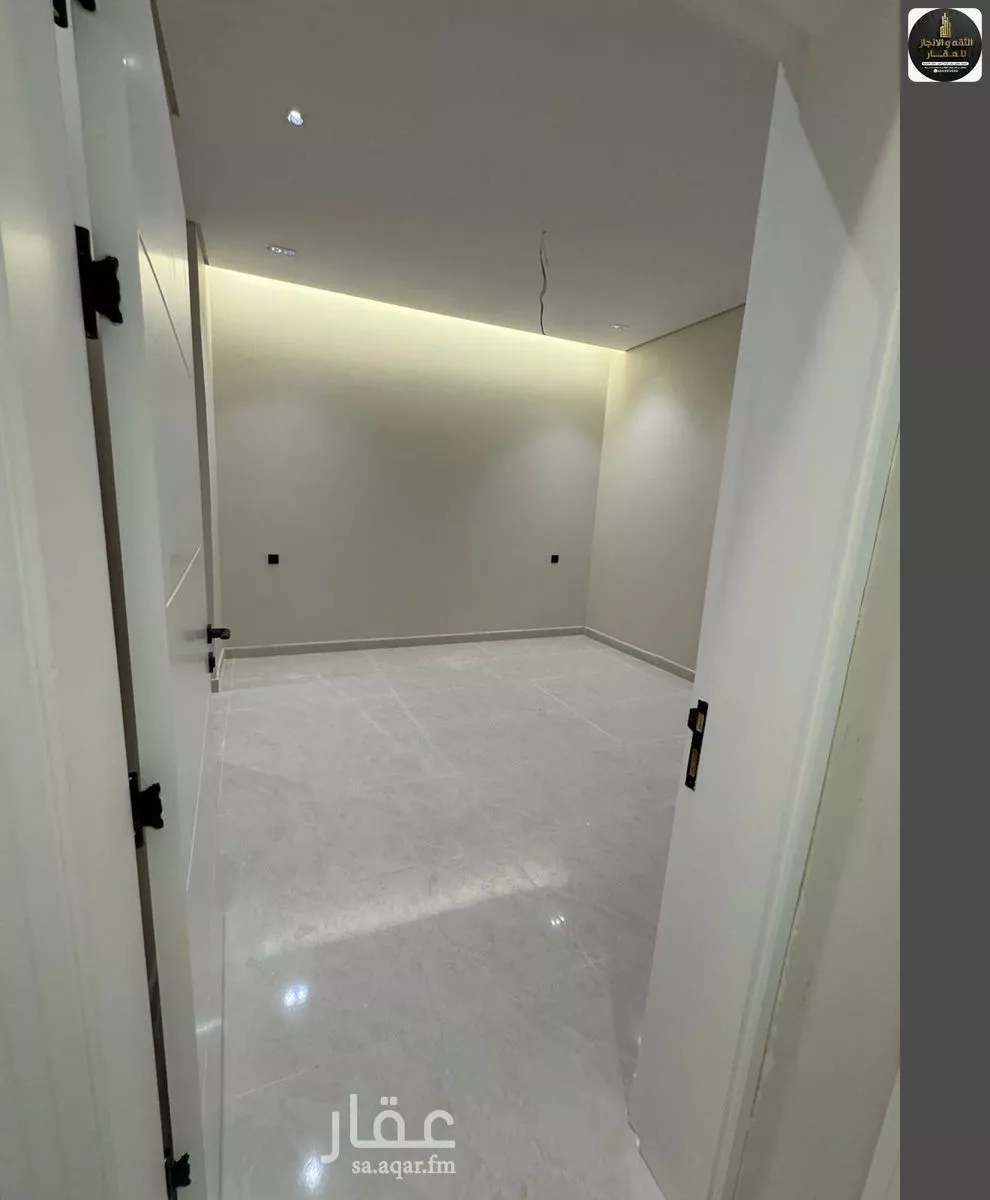 4 bedroom apartment in Jeddah 8