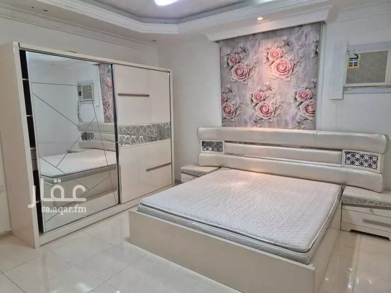 شقة 5 غرف في الصفا 10