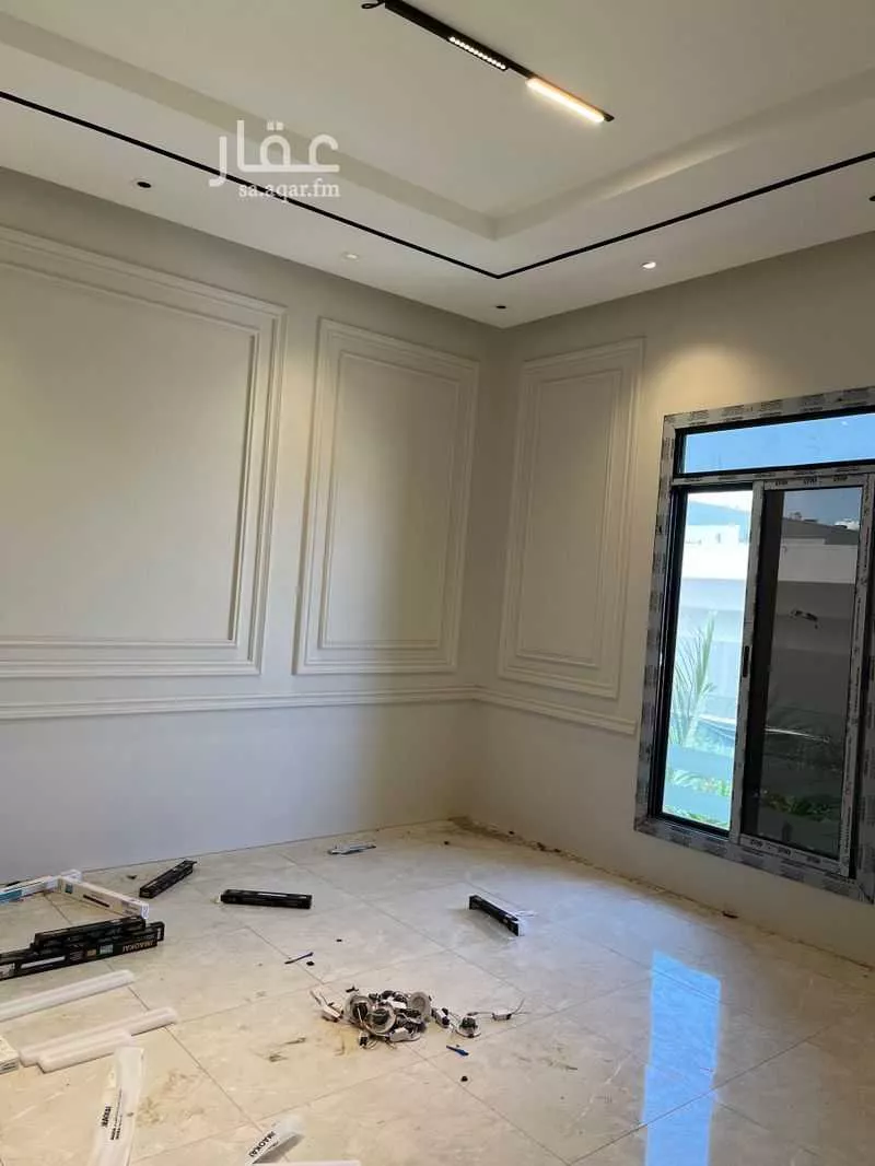 دور 4 غرف في الشراع 8