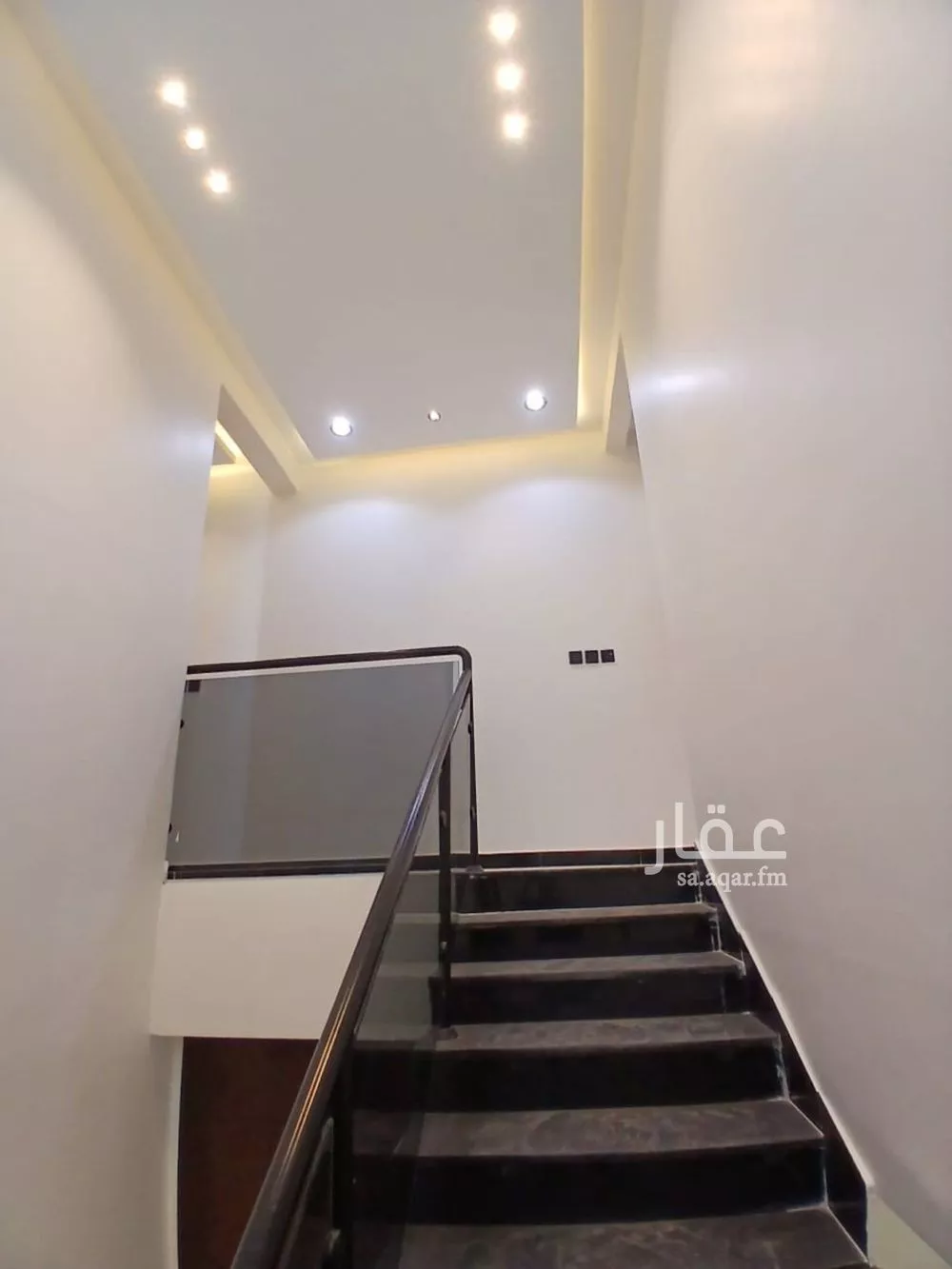 فيلا 6 غرف في الجنادرية 10