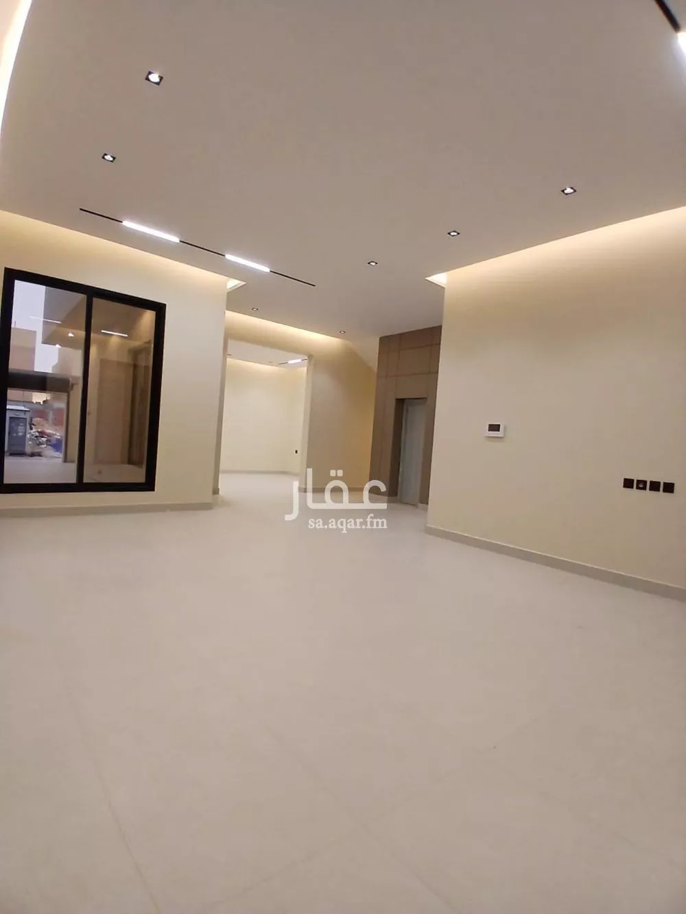 فيلا 5 غرف في الرمال 10