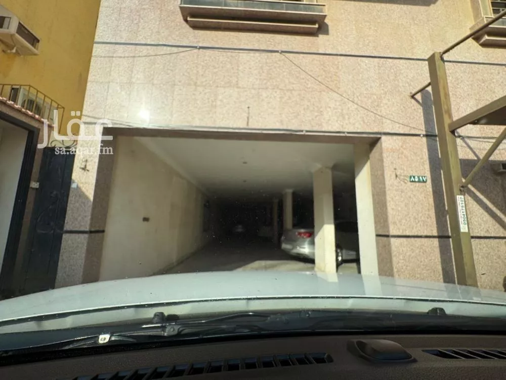 شقة 5 غرف في الرحاب 13