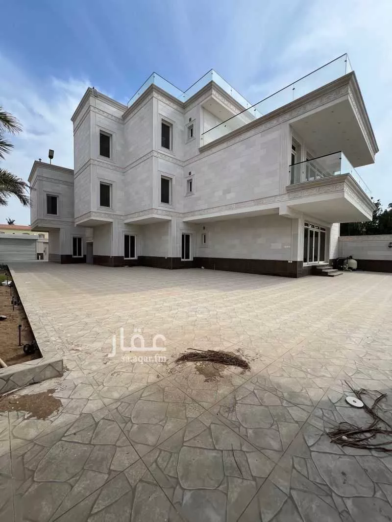 فيلا 12 غرف في الزمرد 2