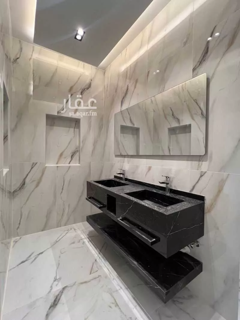 فيلا 12 غرف في الزمرد 12