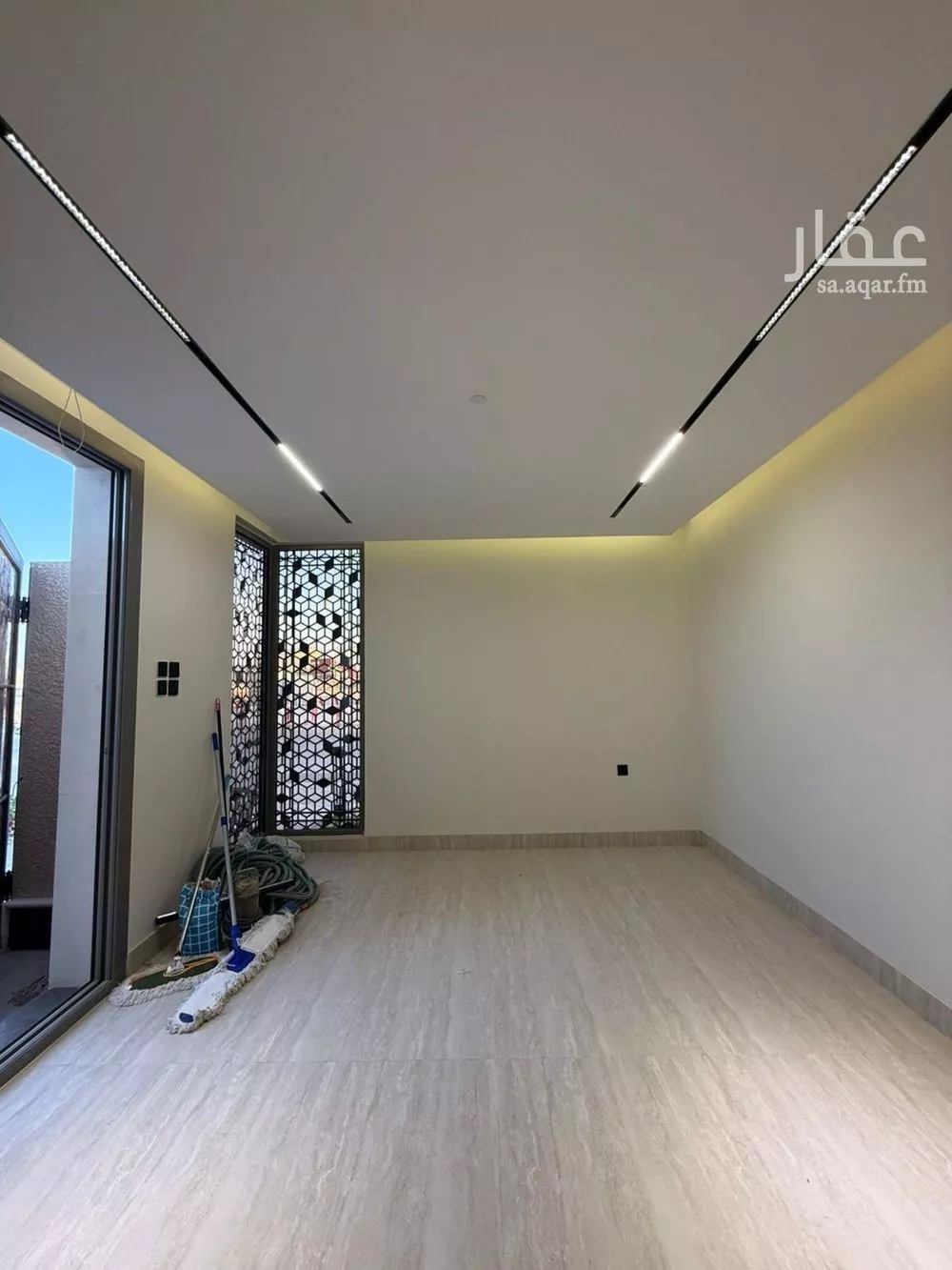 فيلا 7 غرف في المهدية 8