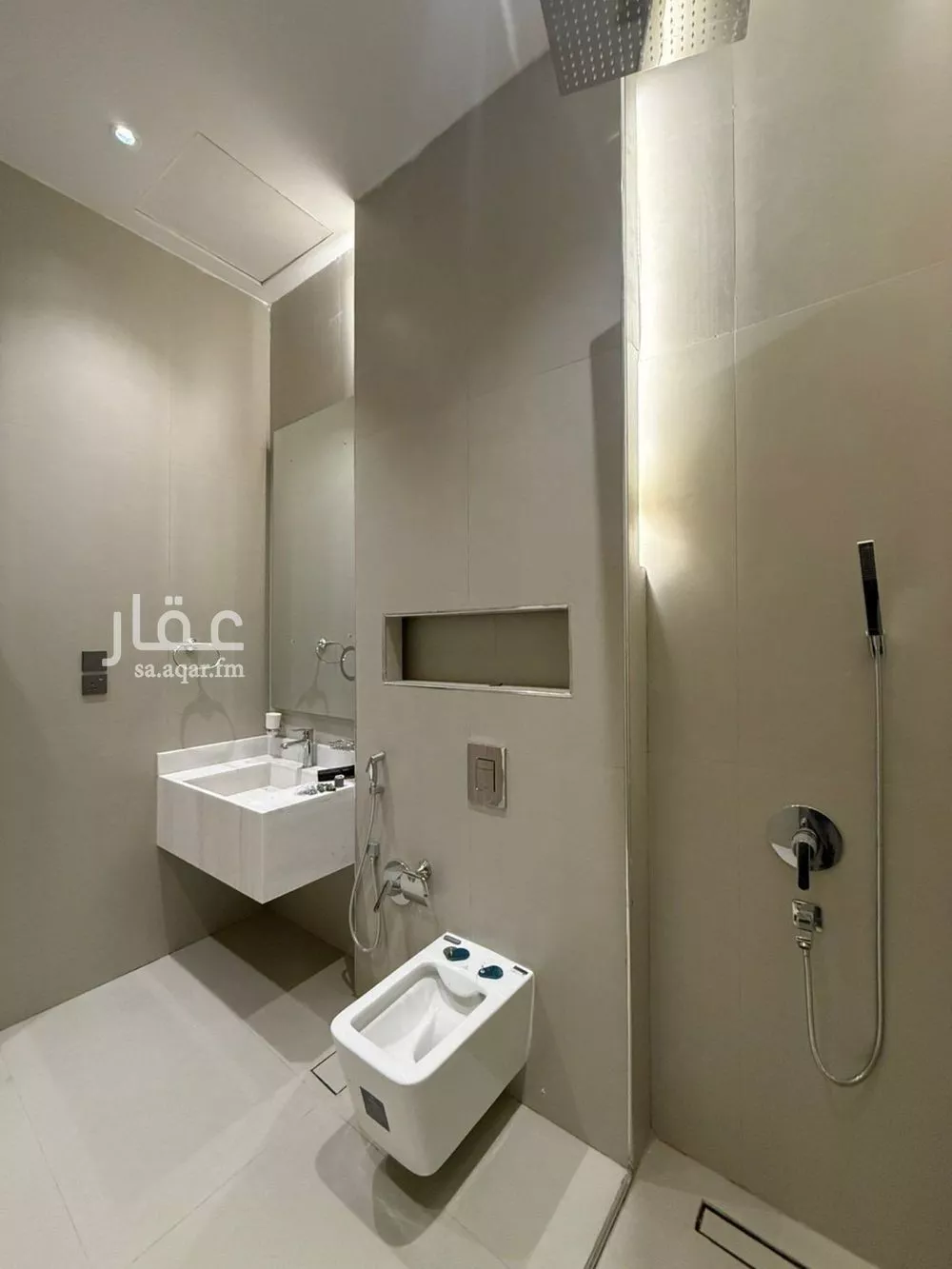 فيلا 7 غرف في المهدية 6