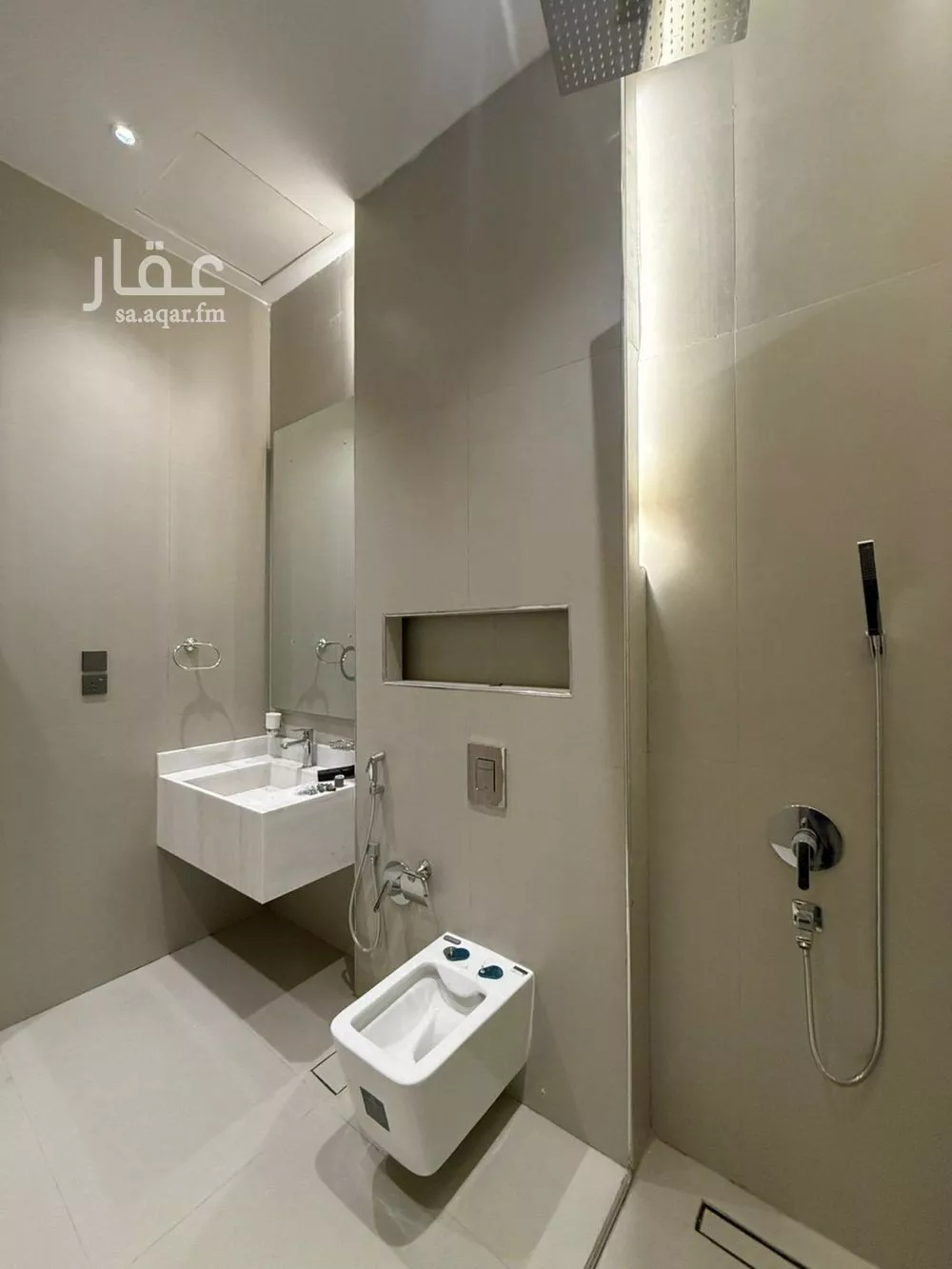 7 bedroom villa in Al Mahdiyyah 27