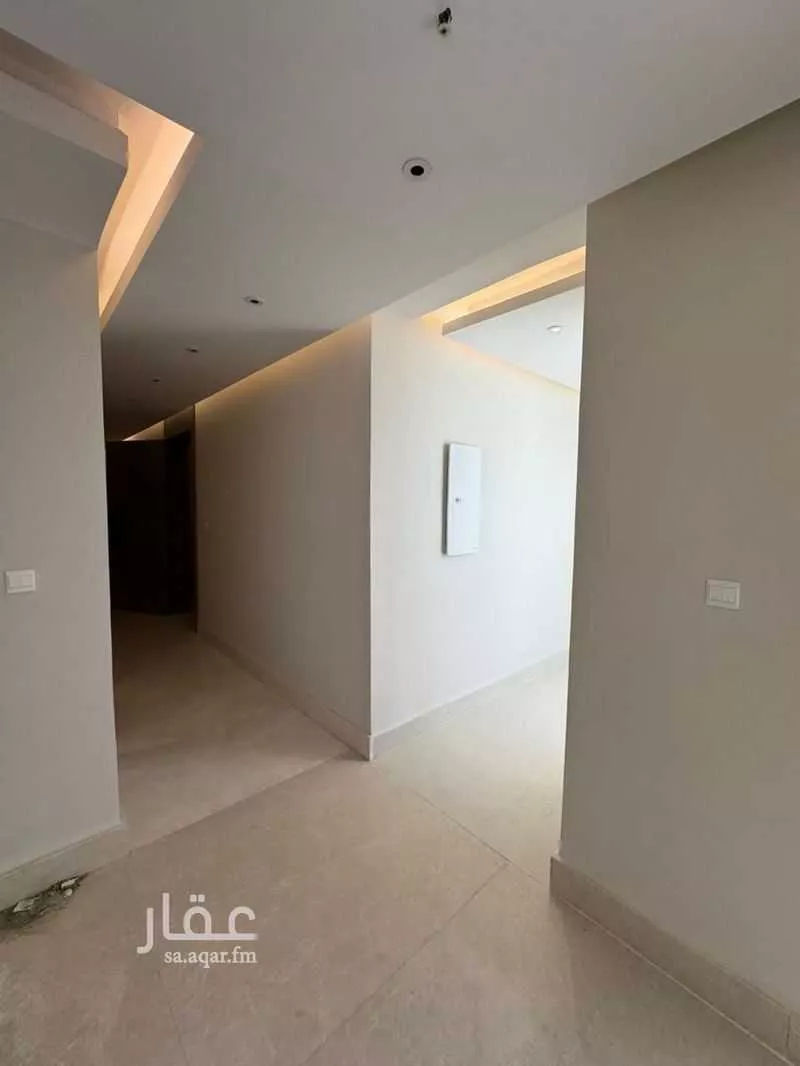 شقة 3 غرف في النخيل 4