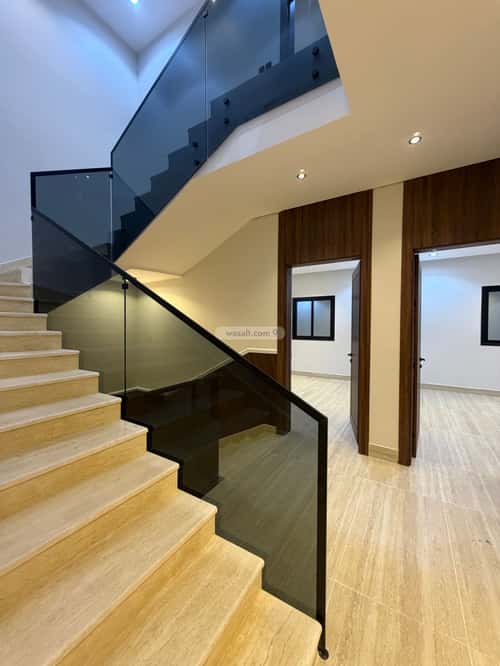 فيلا 7 غرف في ضاحية الملك فهد 12