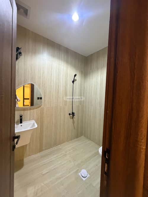 فيلا 7 غرف في ضاحية الملك فهد 13