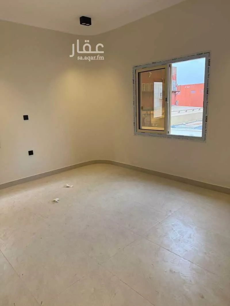 فيلا 6 غرف في النعيم 2