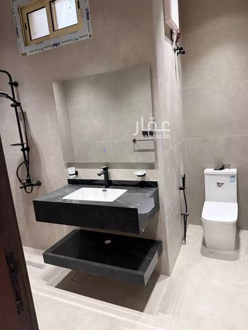 فيلا 6 غرف في النعيم 8