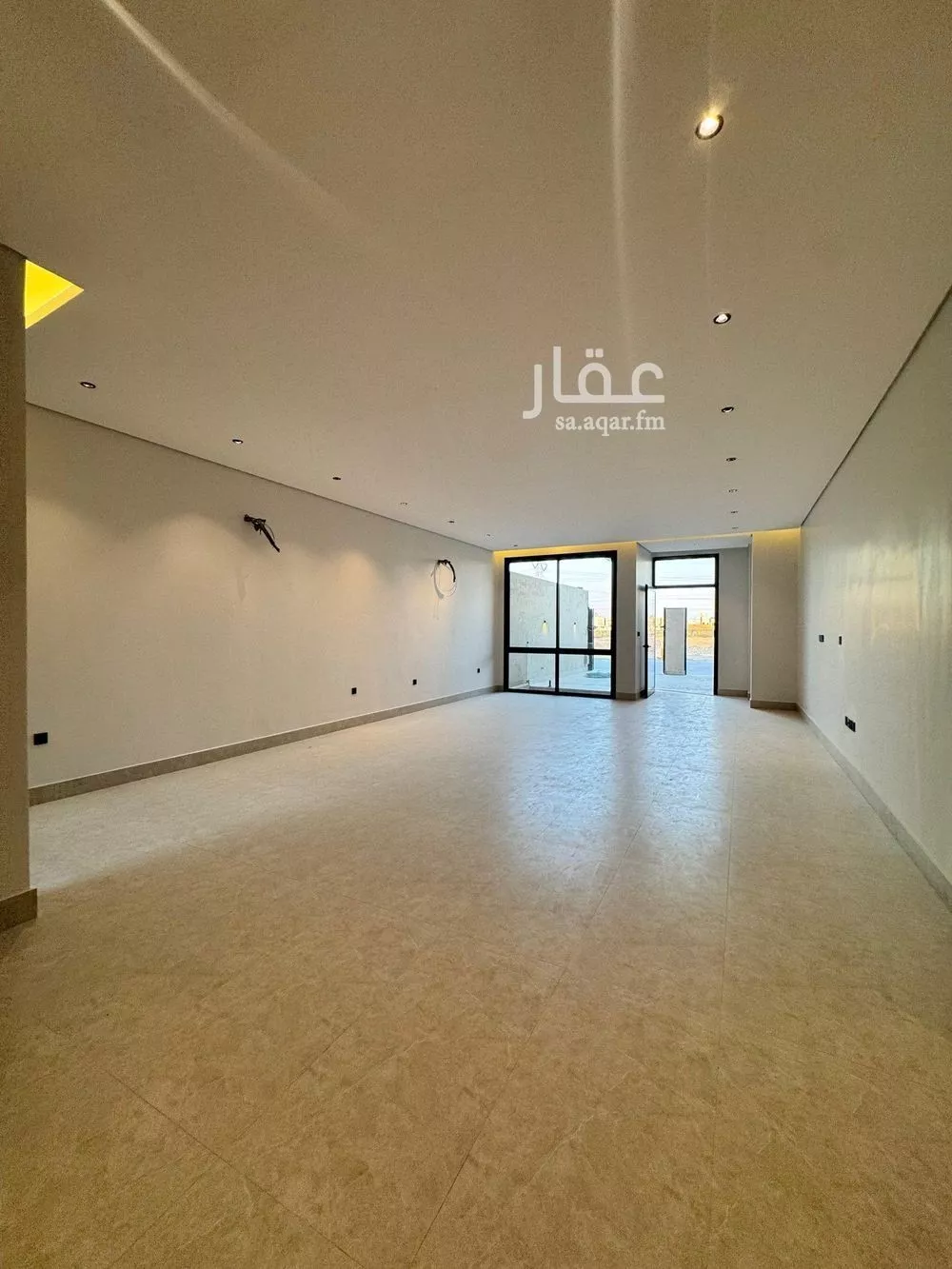 دور 4 غرف في المونسية 7