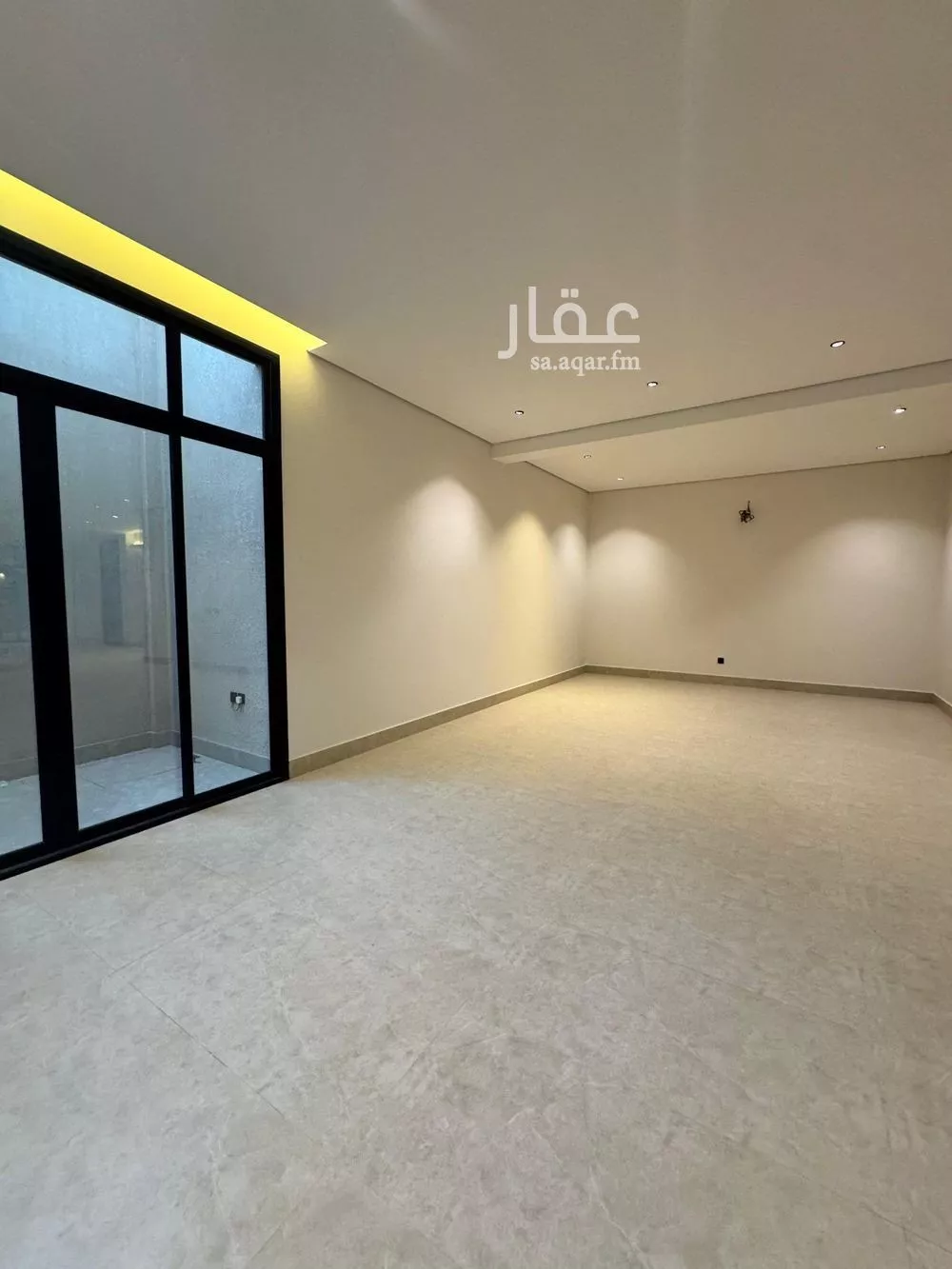 دور 4 غرف في المونسية 8