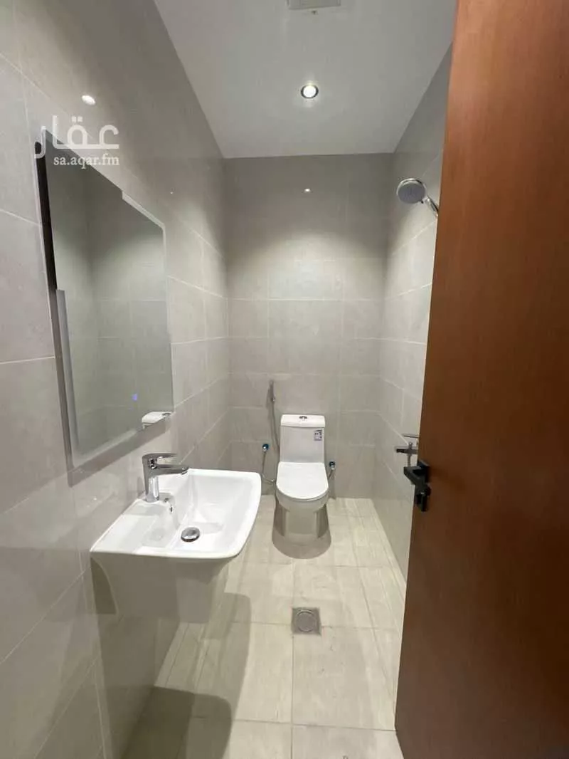 شقة 4 غرف في الصفا 13