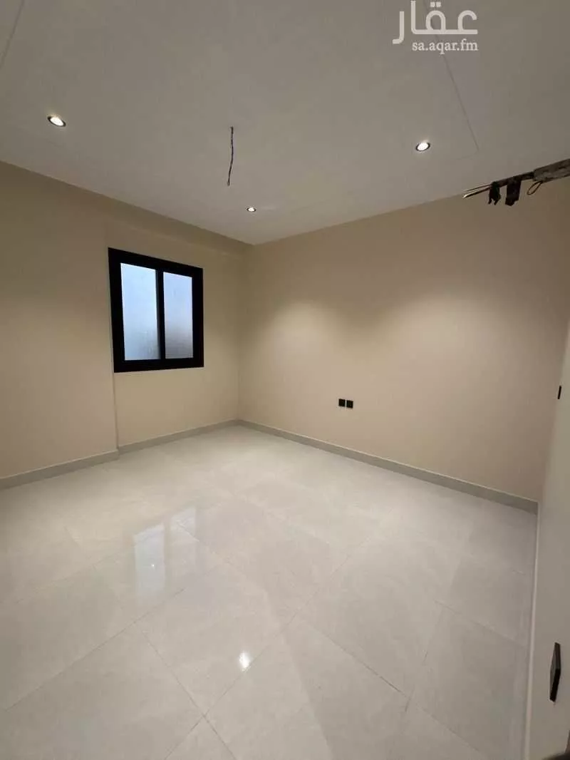 شقة 4 غرف في الصفا 20