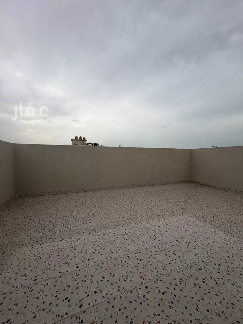 فيلا 7 غرف في ضاحية الملك فهد 12