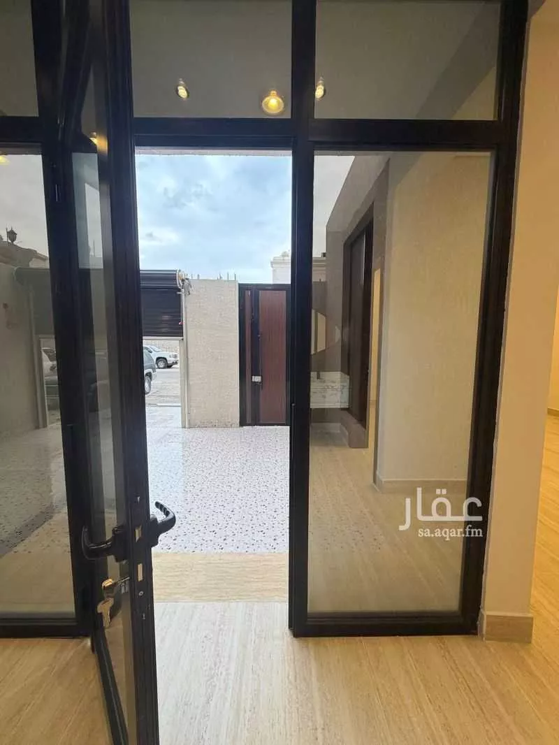 فيلا 7 غرف في ضاحية الملك فهد 16