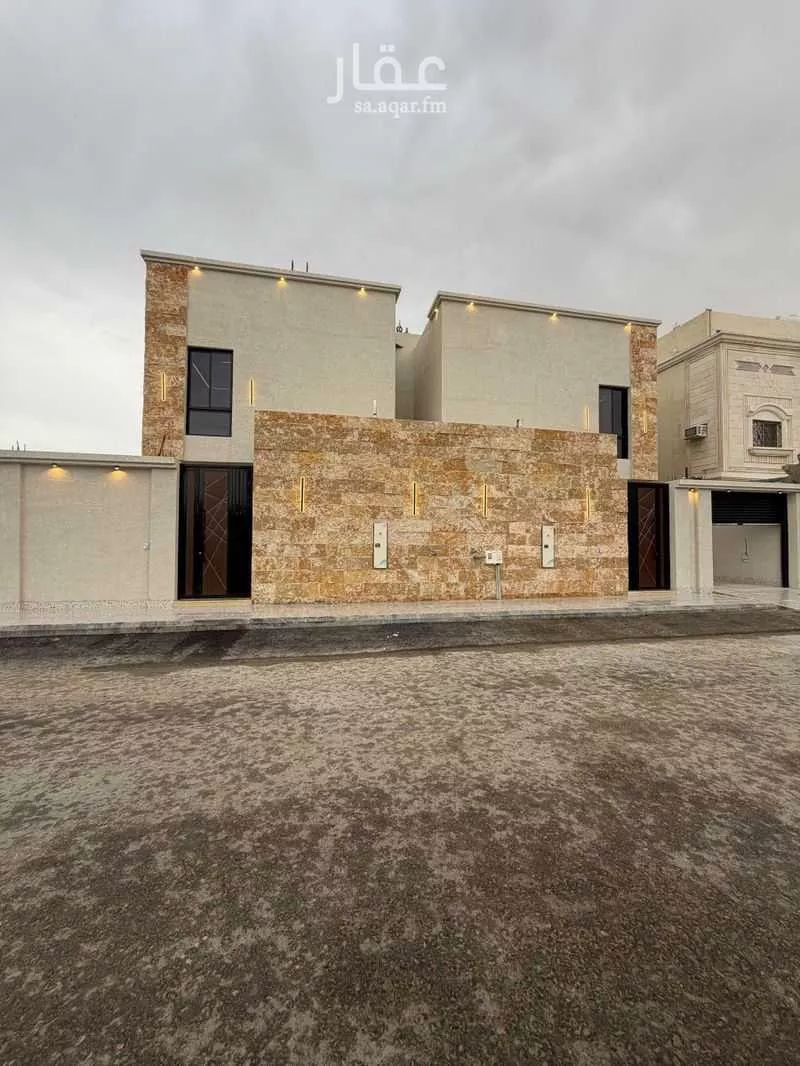 فيلا 7 غرف في ضاحية الملك فهد 3