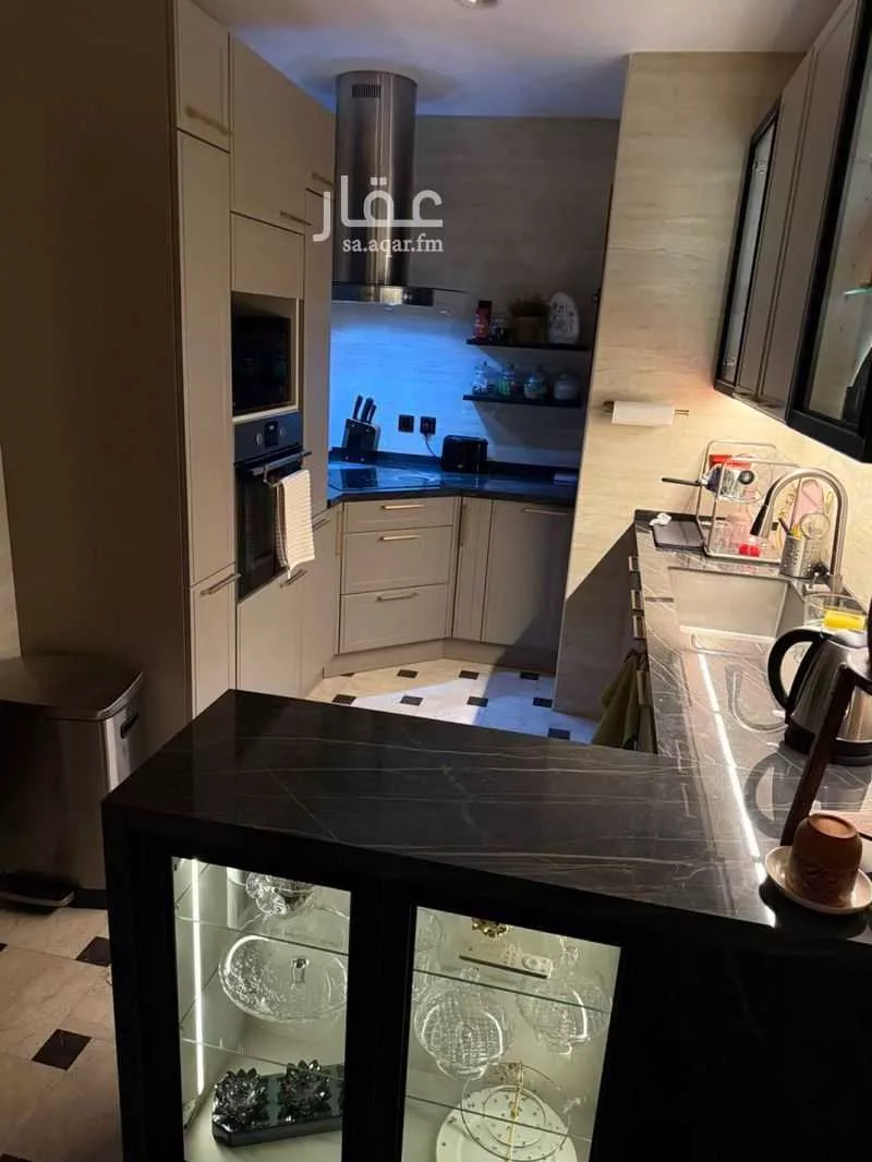 شقة 3 غرف في الحمرا 2