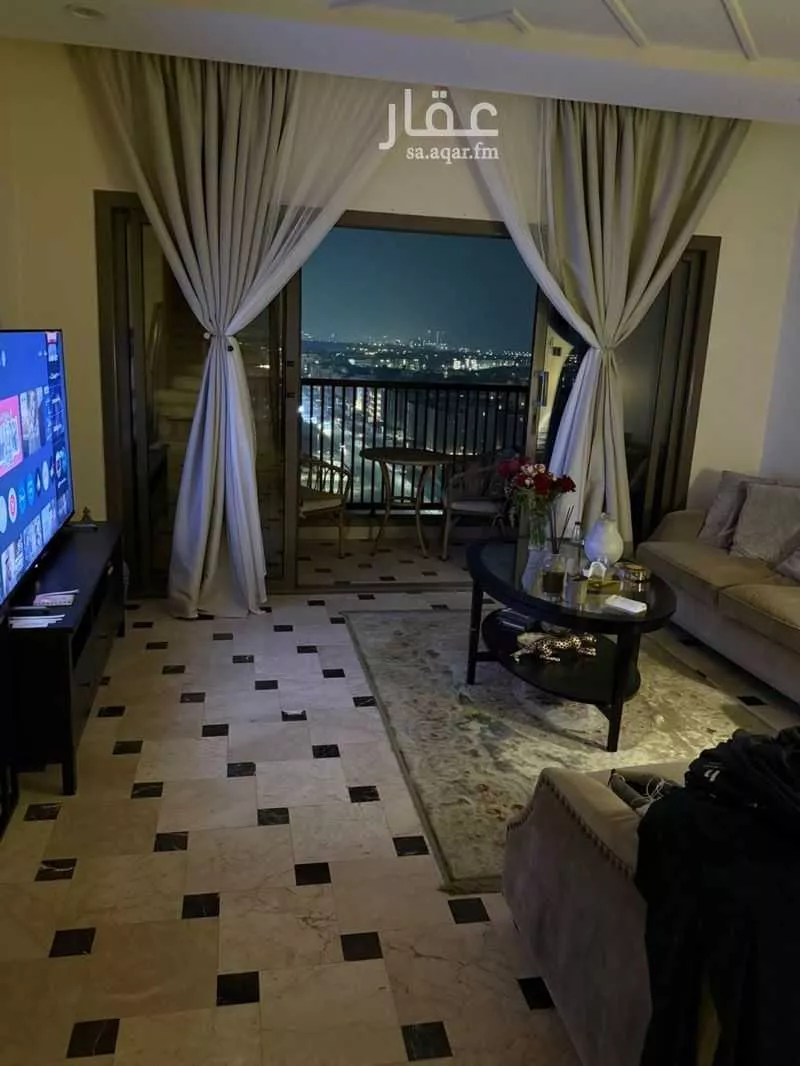 شقة 3 غرف في الحمرا 4