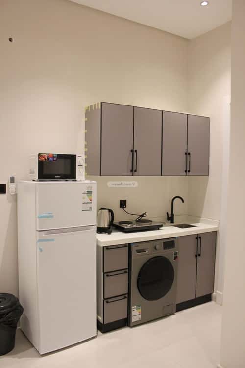 1 bedroom apartment in Ad Dhubbat 8