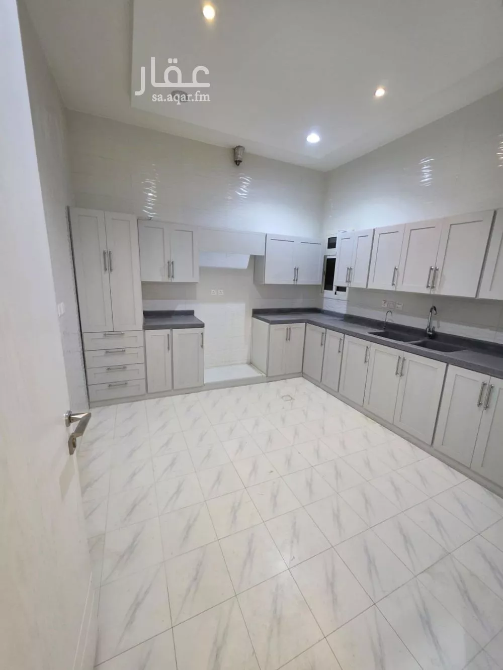 دور 4 غرف في النرجس 7