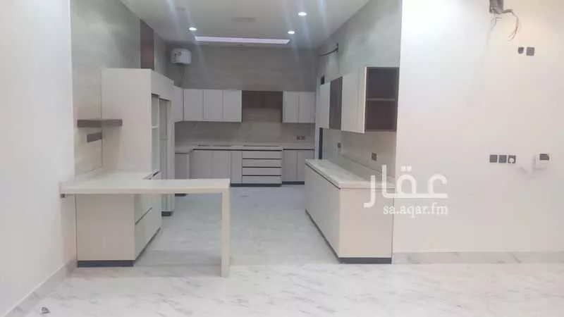 دور 5 غرف في العارض 19