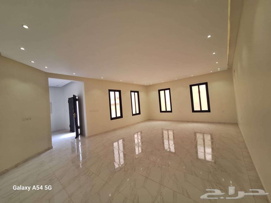 5 bedroom villa in Al Murooj, Riyadh 15