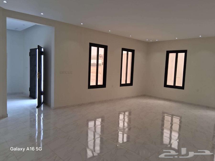 5 bedroom villa in Al Murooj, Riyadh 18