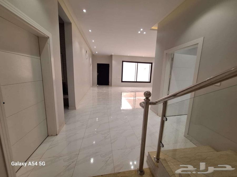 5 bedroom villa in Al Murooj, Riyadh 8