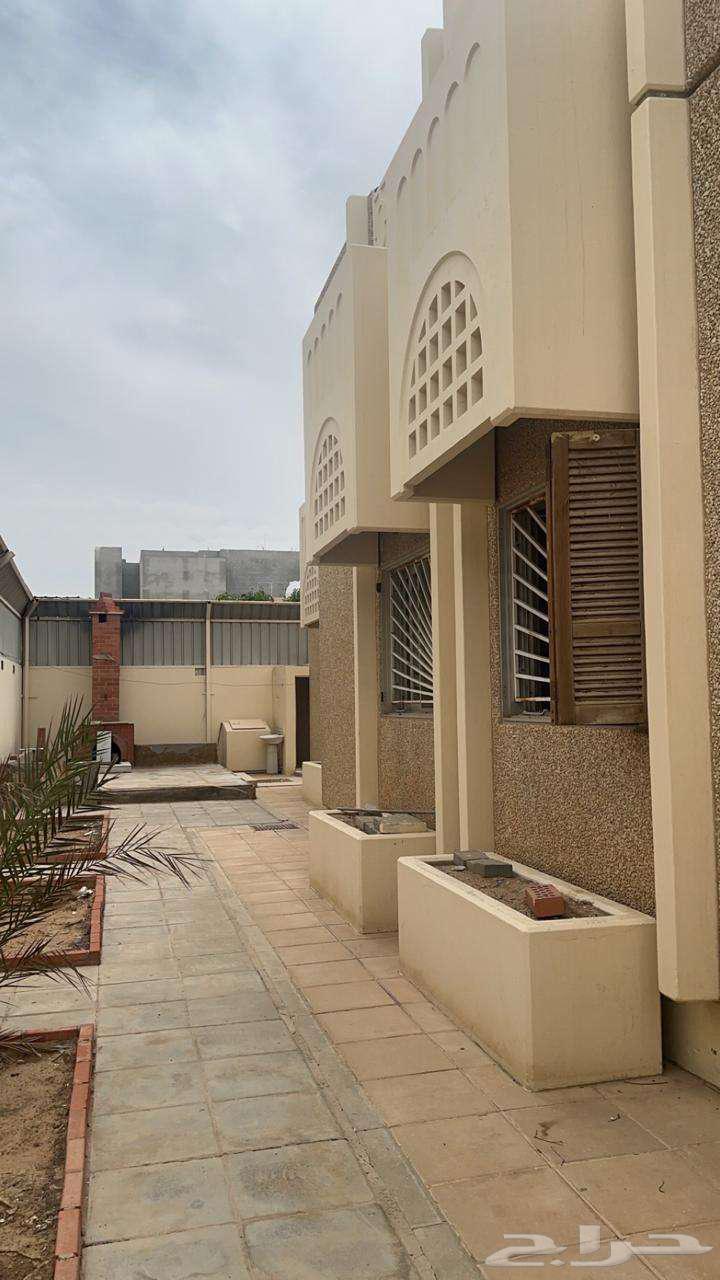 فيلا 6 غرف في الجزيرة 14