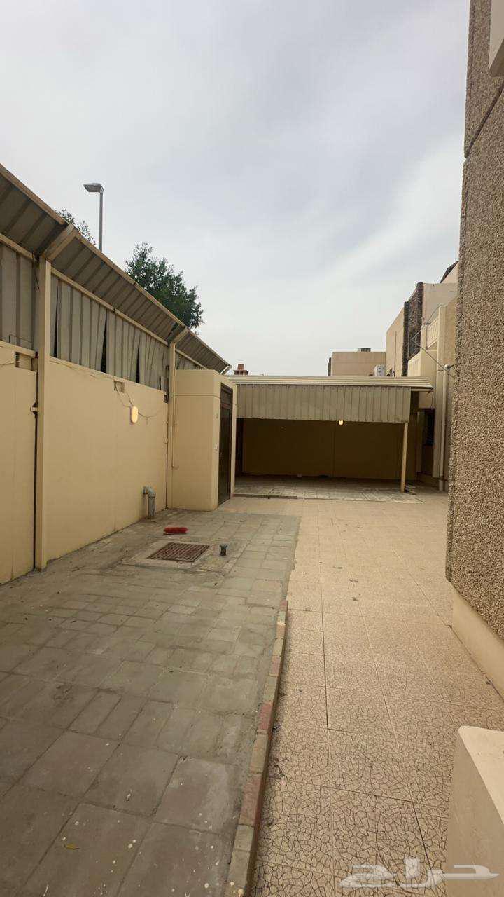 فيلا 6 غرف في الجزيرة 15