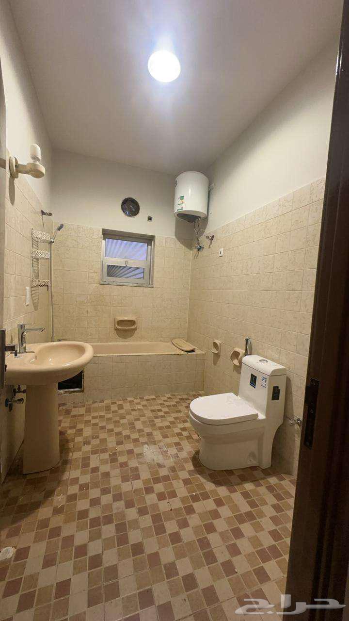 فيلا 6 غرف في الجزيرة 4