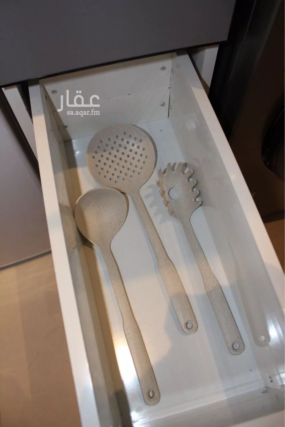 شقة 1 غرف في الضباط 4