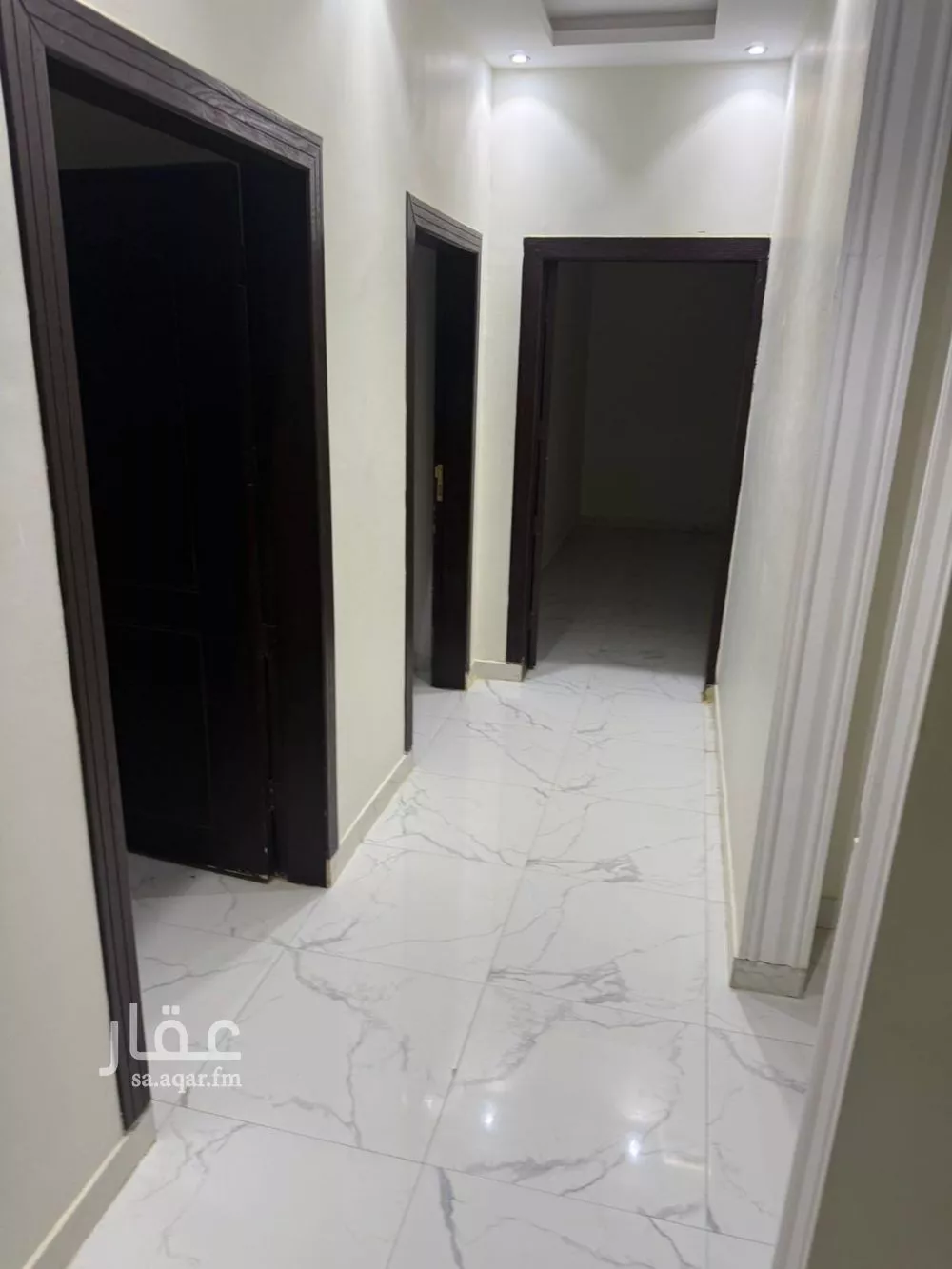 فيلا 7 غرف في الرمال 10