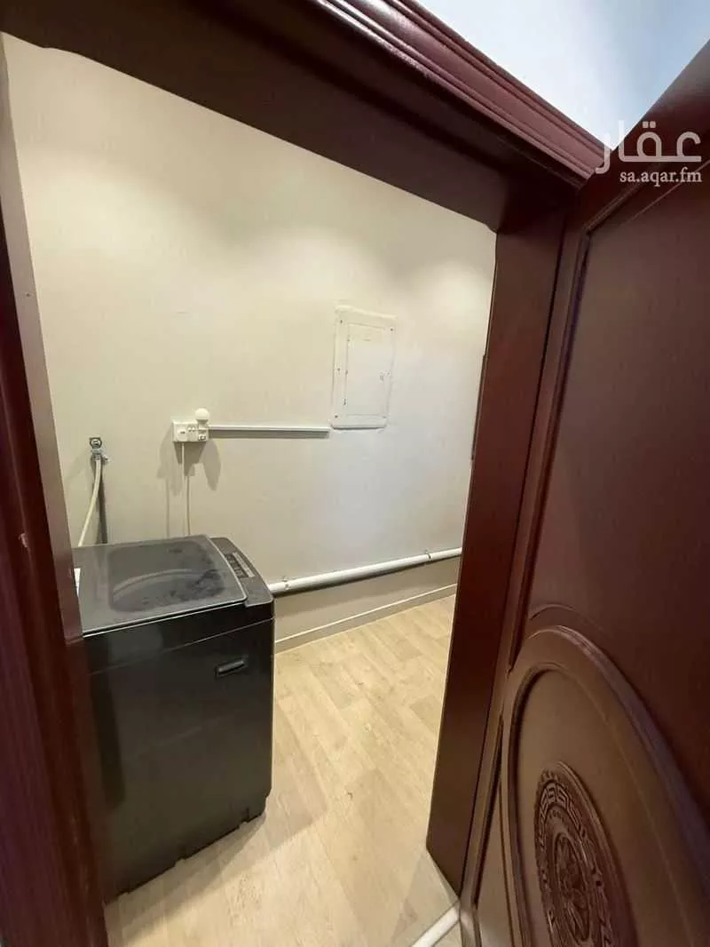 شقة 2 غرف في النزهة 3