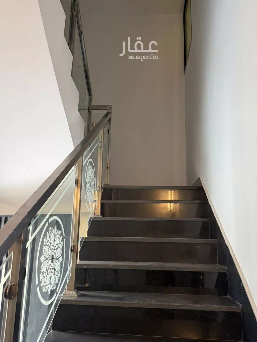 شقة 2 غرف في الشرق 4