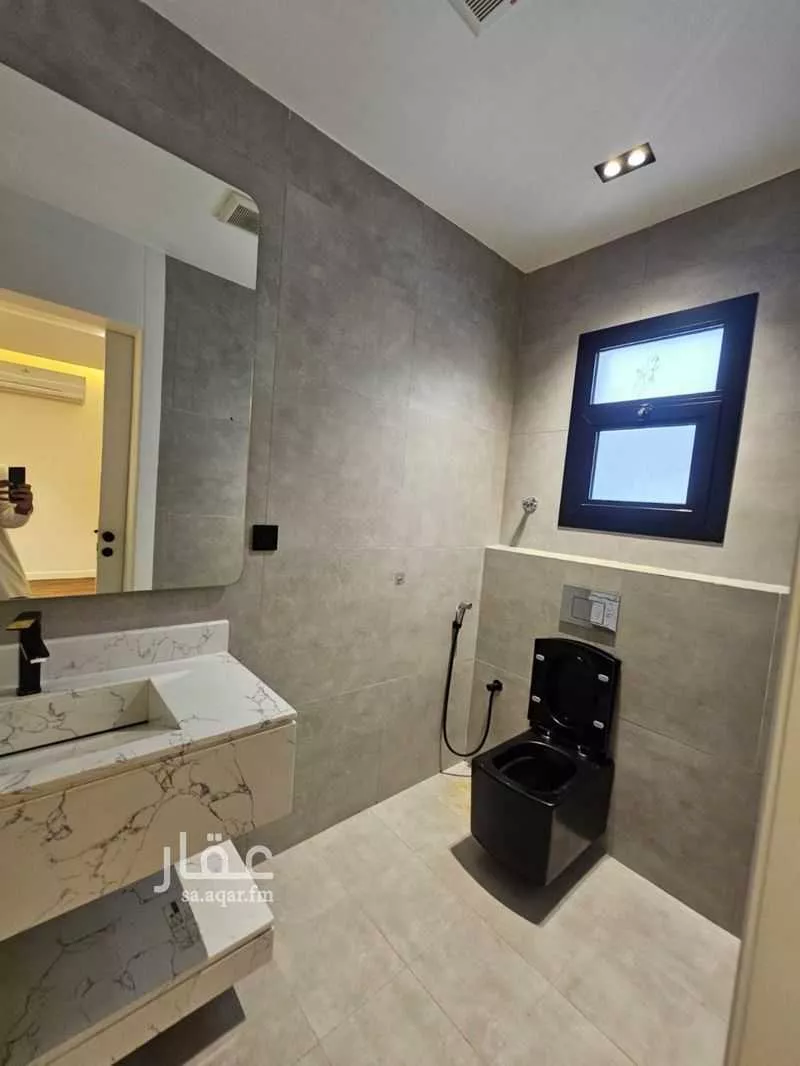 فيلا 4 غرف في العارض 13