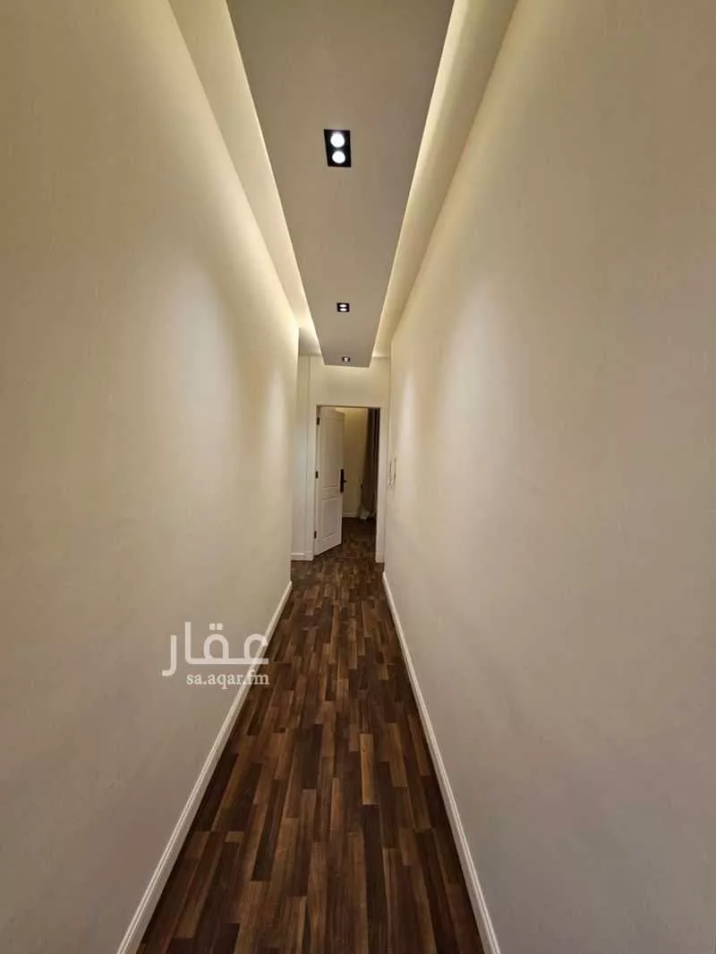 فيلا 4 غرف في العارض 6