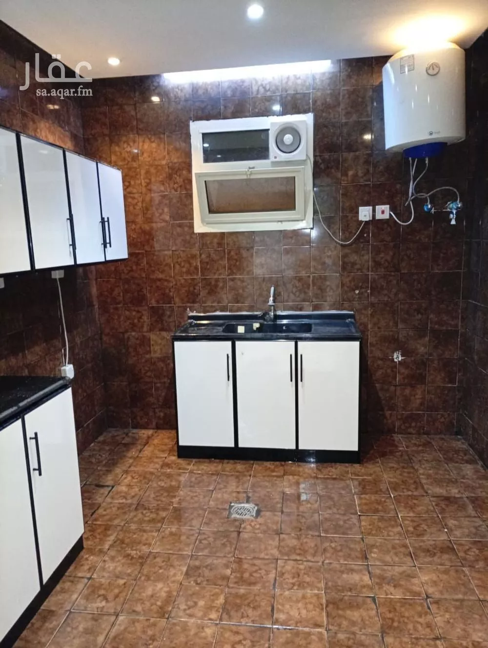 شقة 1 غرف في الخليج 4