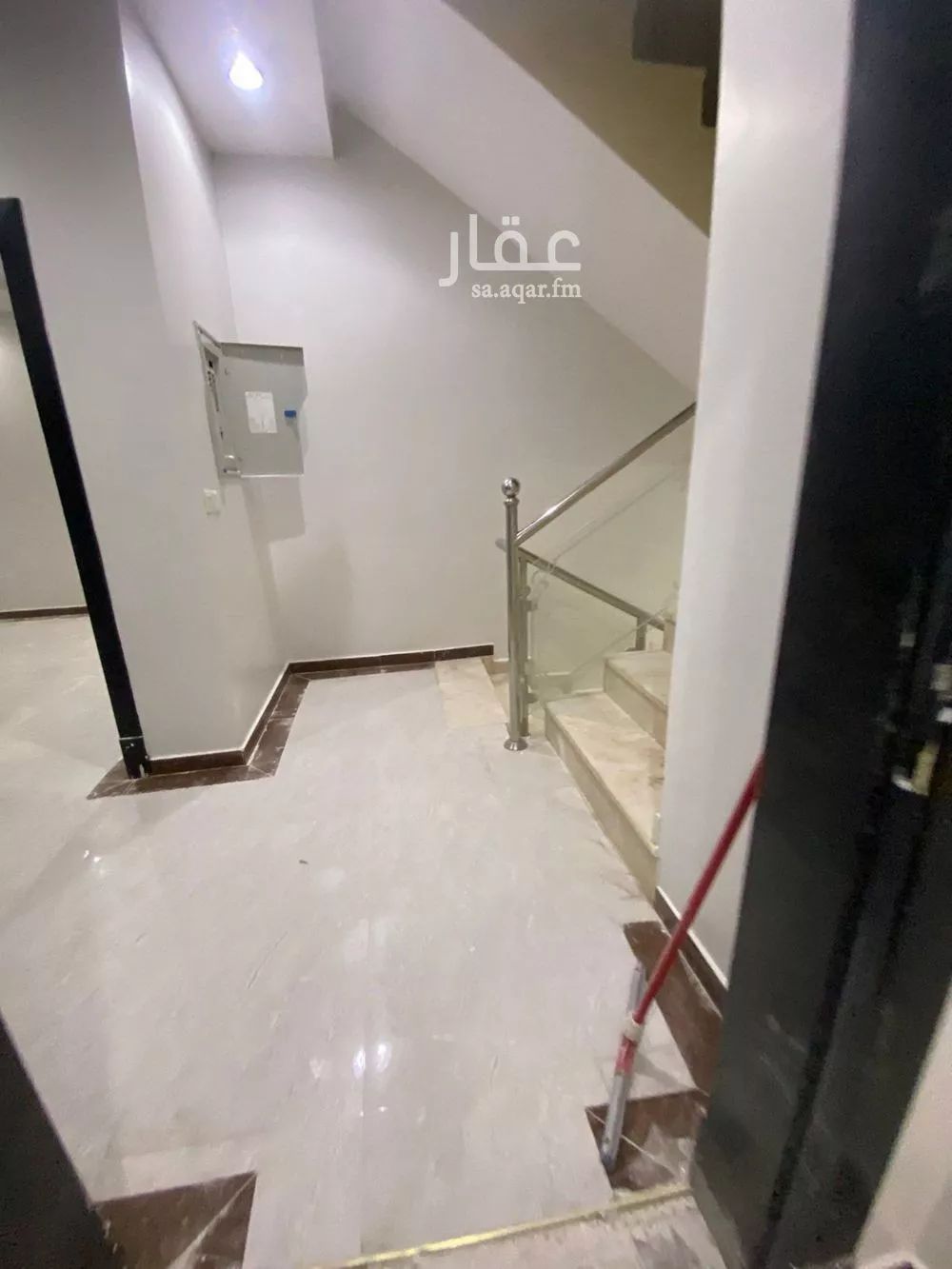 فيلا 4 غرف في الجنادرية 3