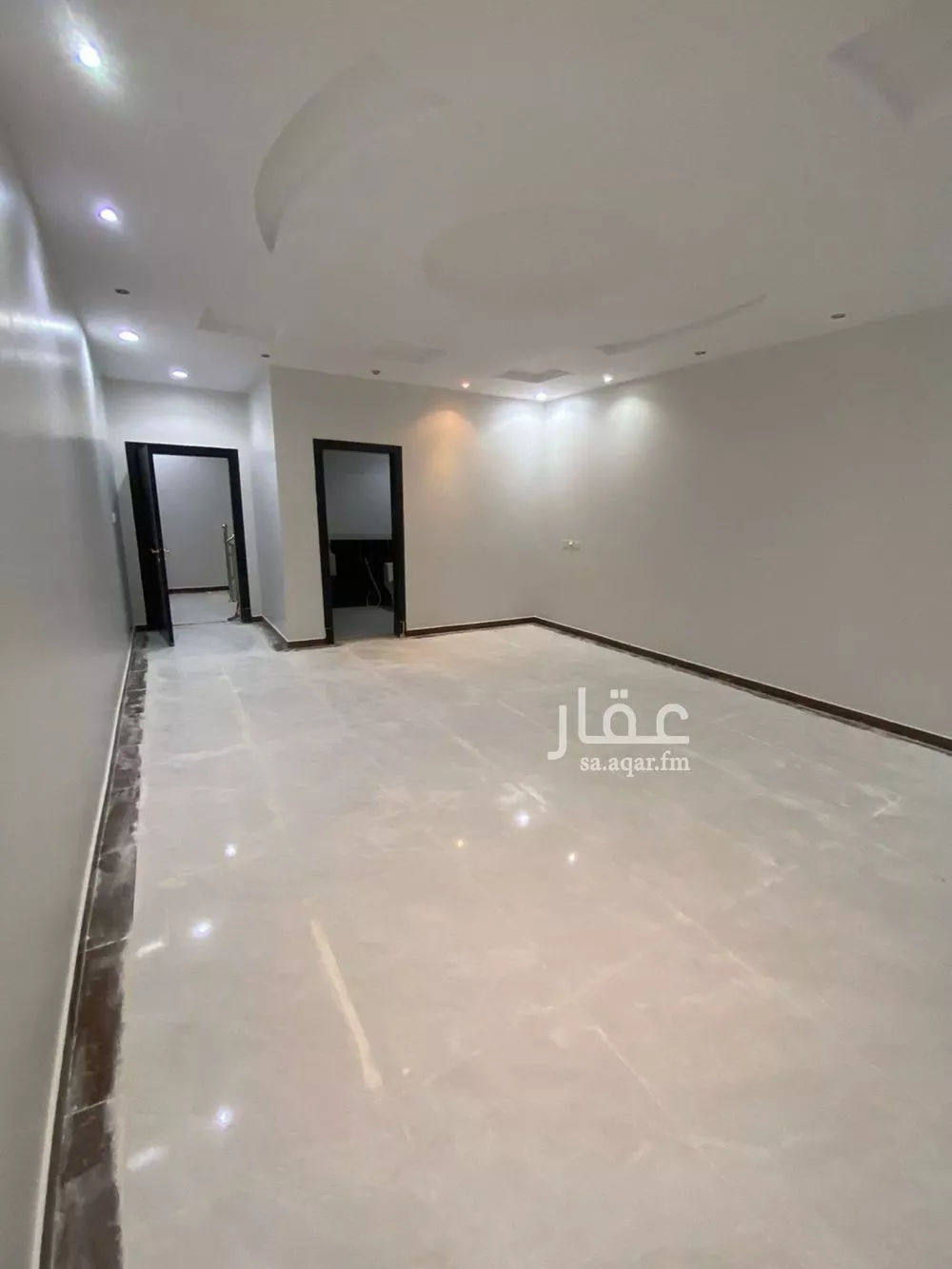 فيلا 4 غرف في الجنادرية 7