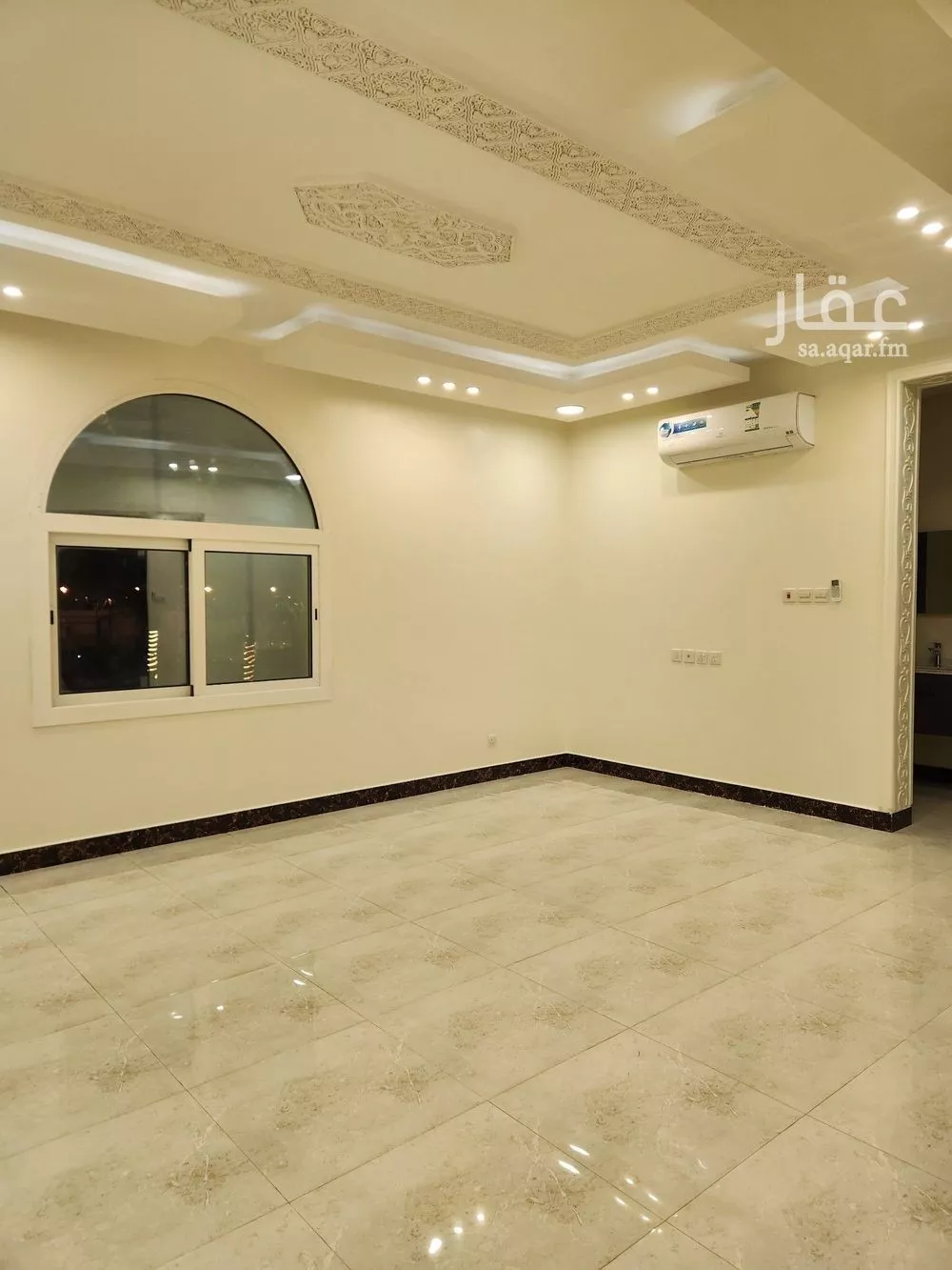 فيلا 7 غرف في الملك عبدالله 13