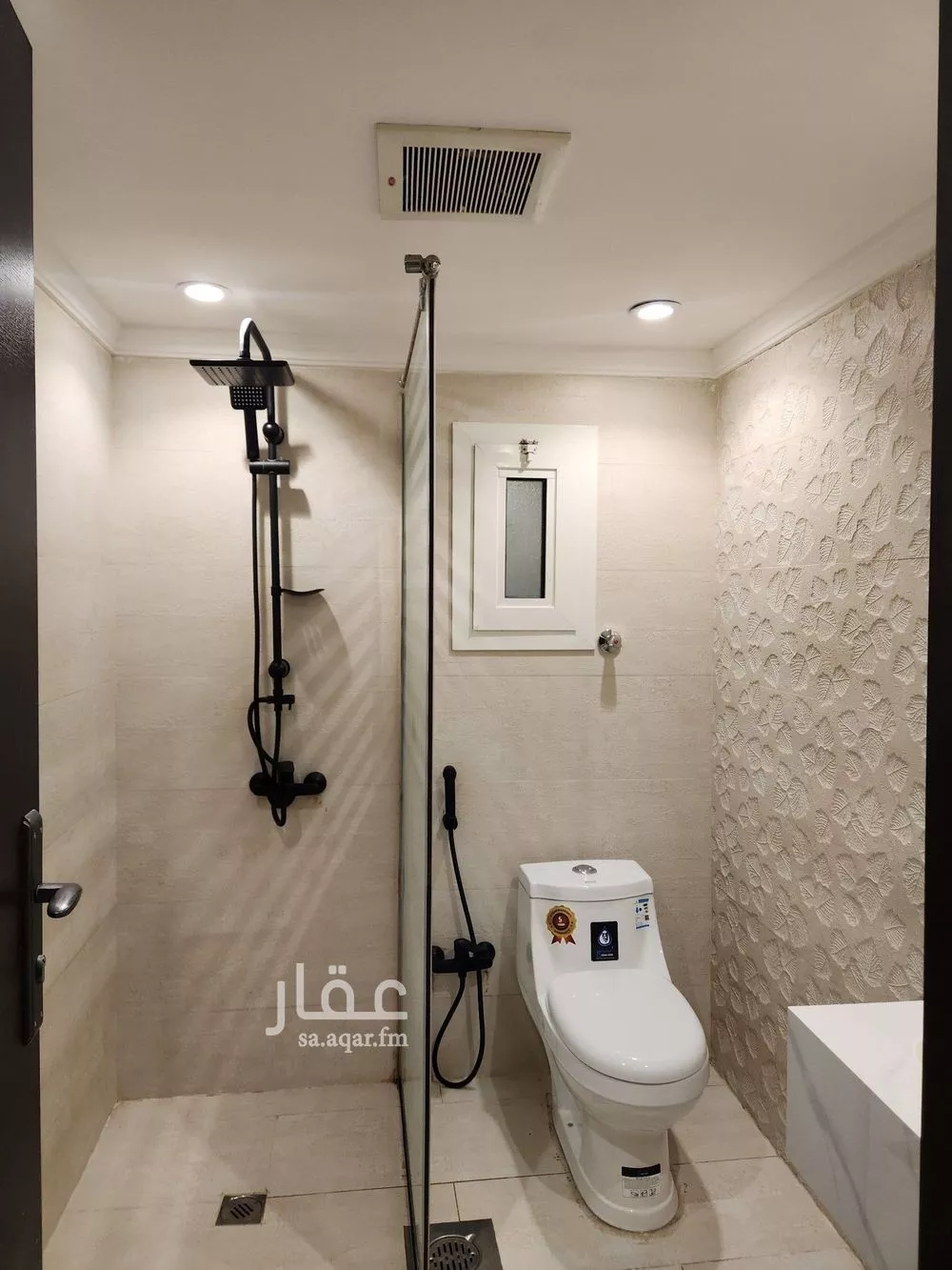 فيلا 7 غرف في الملك عبدالله 18