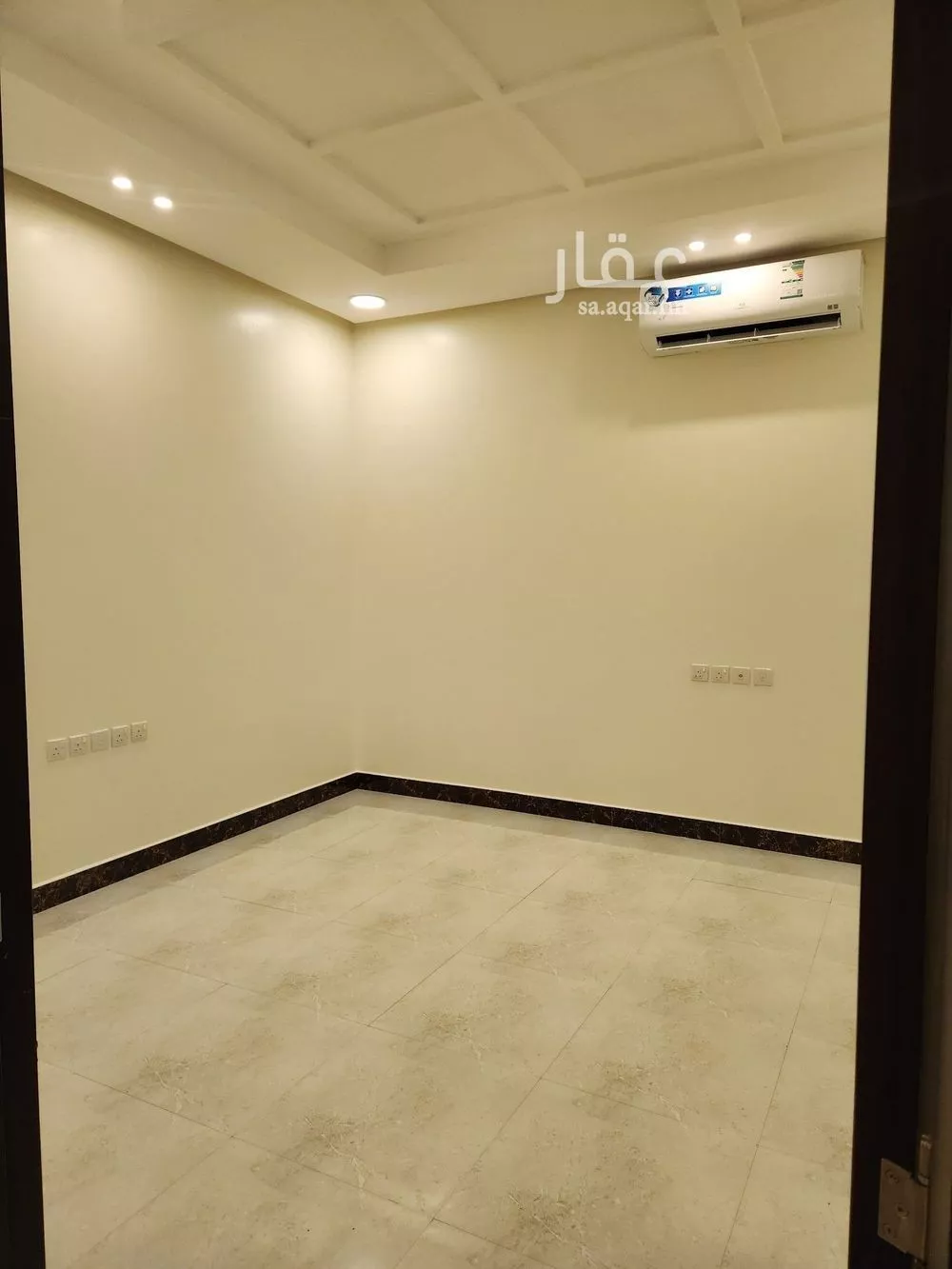 فيلا 7 غرف في الملك عبدالله 20