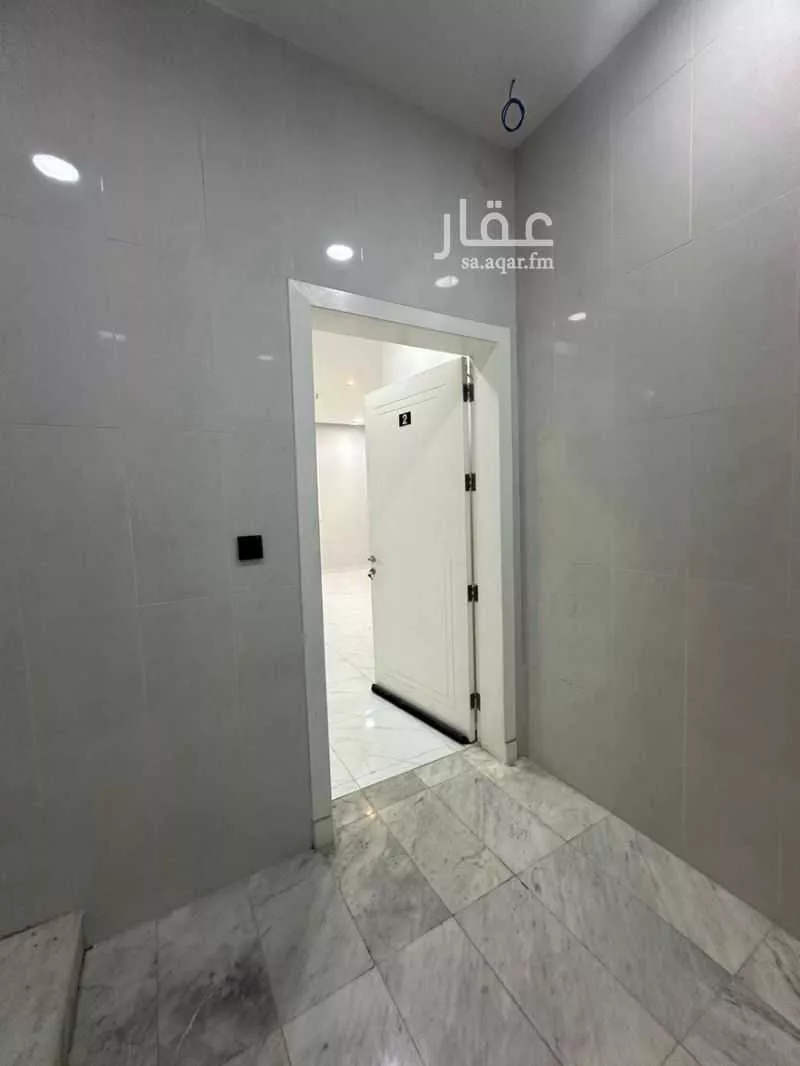 شقة 2 غرف في ضاحية الملك فهد 5