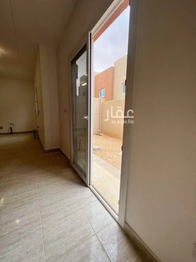 4 bedroom villa in Riyadh 4